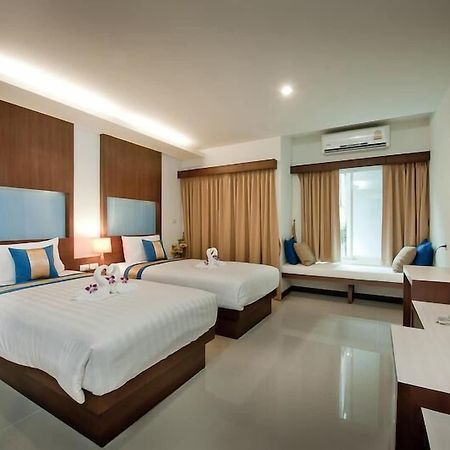 Hotel Tuana Blue Sky Patong Exterior foto
