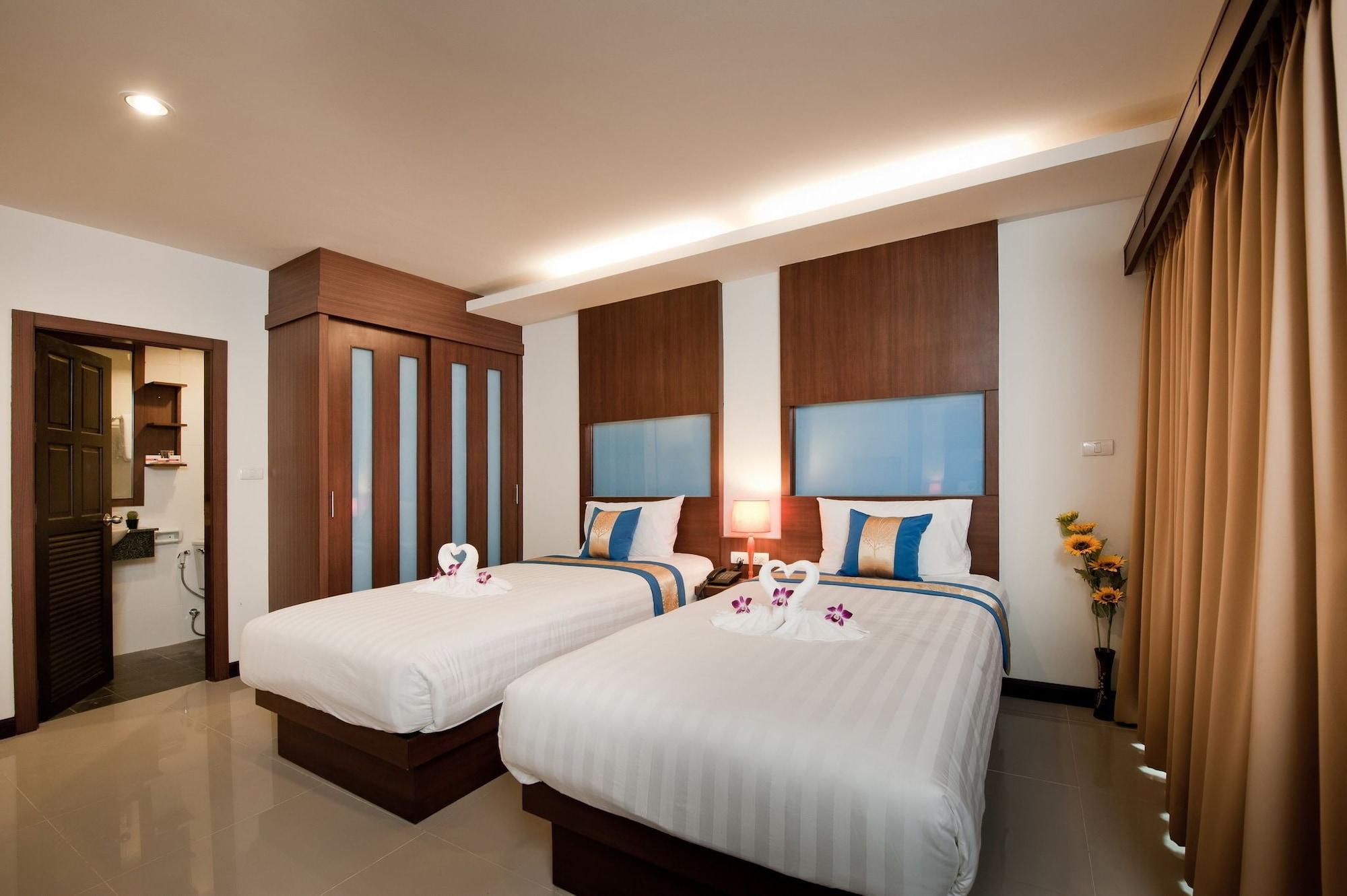 Hotel Tuana Blue Sky Patong Exterior foto